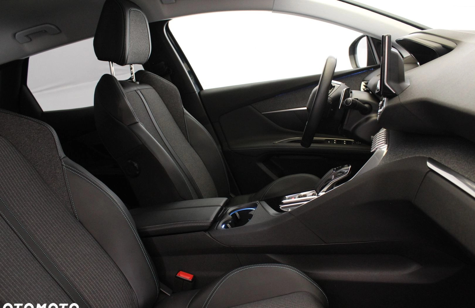 Peugeot 3008 cena 135900 przebieg: 27850, rok produkcji 2021 z Krynica Morska małe 781